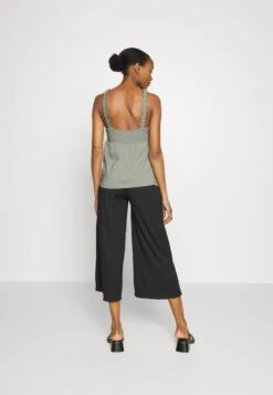 Anna Field MAMALinne - Light Green 10 Anna Field MAMALinne - Light Green -Henry Tiger Butik 005cc7cc6bd7413696eb49a2ce1a868e