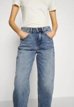 DRYKORNSHELTER - Jeans Straight Leg - Blue -Henry Tiger Butik 0abd776d5c2347559069b5645fa03e7f