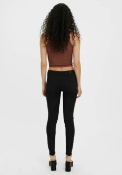 Vero ModaJeans Skinny Fit - Black -Henry Tiger Butik 0f99748147ef4abdae53b1cd1a1820ba