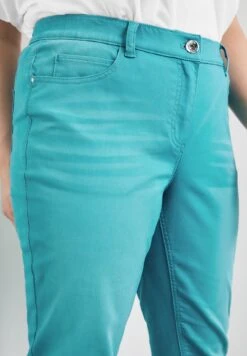 SamoonBETTY - Jeans Tapered Fit - Cyan -Henry Tiger Butik 1be0e6f3095040ed9ab81927eec62121