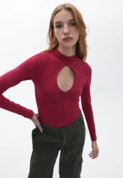 OXXOWITH CUTOUT DETAIL - Långärmad Tröja - Red Bud -Henry Tiger Butik 2c5327c10e0046a3add20c03b47fc88b