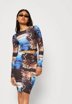 Jaded LondonLONG SLEEVE TISSUE SCRIBBLE DREAM PRINT - Långärmad Tröja - Black -Henry Tiger Butik 32f8718ccc344e318b8b1143167292a3