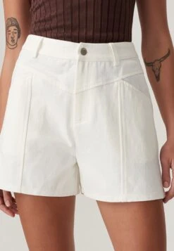 ST MRLOARLO - Jeansshorts - White