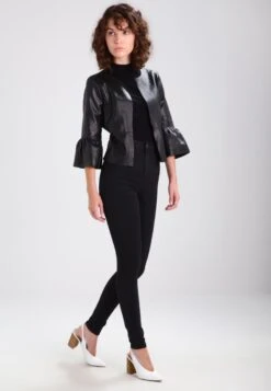 Noisy MayNMELLA SUPER - Jeans Skinny Fit - Black 9 Noisy MayNMELLA SUPER - Jeans Skinny Fit - Black -Henry Tiger Butik 3d6977b1878646f3b32b88b53f8a0029