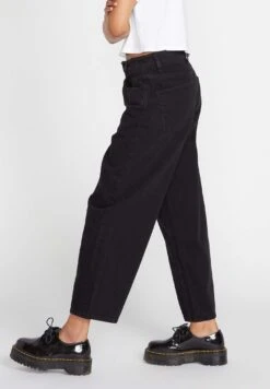 VolcomWEELLOW - Jeans Straight Leg - Black -Henry Tiger Butik 3e8b631a299d4274b6d3d84c96a0d3f0
