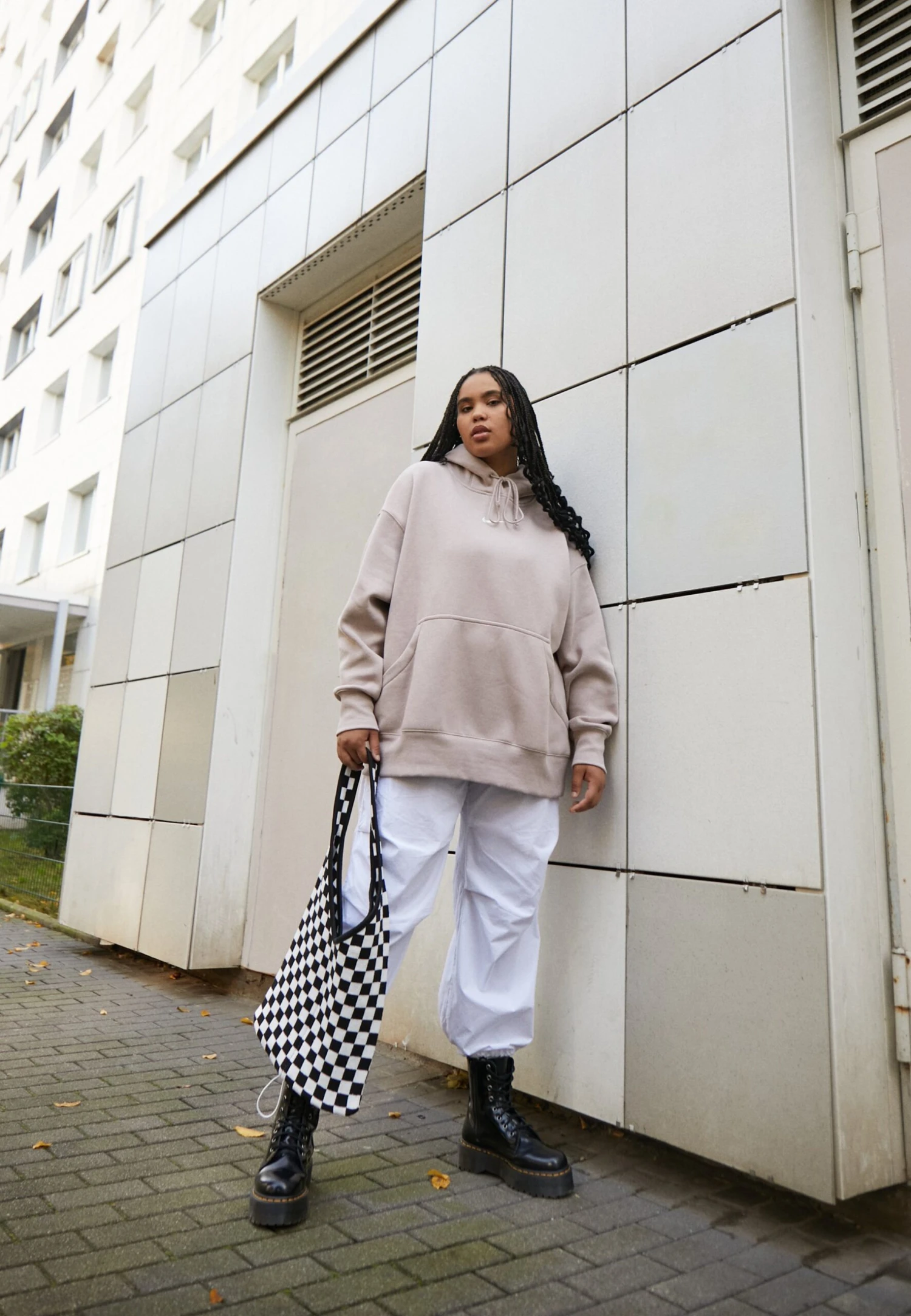 Nike SportswearW PHNX FLC OS PO - Luvtröja - Diffused Taupe/sail 4 Nike SportswearW PHNX FLC OS PO - Luvtröja - Diffused Taupe/sail - Bild 2