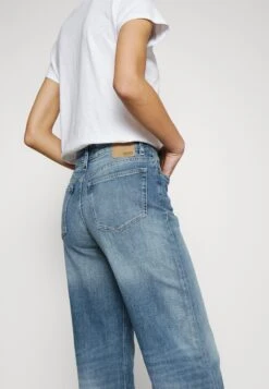 DRYKORNMEDLEY - Jeans Straight Leg - Blue -Henry Tiger Butik 5546b7e36a72433a985c3b79c3318f47