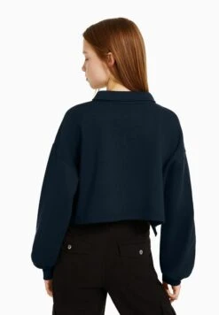 BershkaPRINT WITH COLLAR - Piké - Royal Blue 10 BershkaPRINT WITH COLLAR - Piké - Royal Blue -Henry Tiger Butik 5b06cd4f145d45f3a9121c3026809093