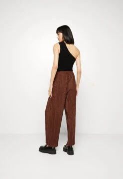 SAMSØE SAMSØE Samsøe SamsøeUMA TROUSERS - Tygbyxor - Brown -Henry Tiger Butik 61f174b66bb44e3ca8ec76cabda71ac1