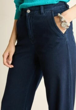 NextWIDE LEG PETITE - Flared Jeans - Rinse Blue -Henry Tiger Butik 6819c485d8b743f2a66824338904b25f