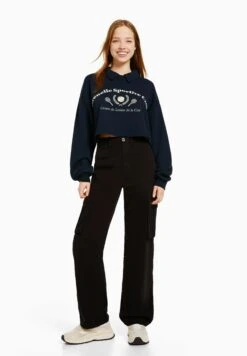 BershkaPRINT WITH COLLAR - Piké - Royal Blue 9 BershkaPRINT WITH COLLAR - Piké - Royal Blue -Henry Tiger Butik 6c88fe7e2c5c4a11a6b28769bd810c53