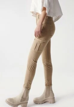 Salsa JeansSECRET GLAMOUR PUSH IN CROPPED - Jeans Slim Fit - Beige -Henry Tiger Butik 7514c0e377824c039400aaa71feaf166
