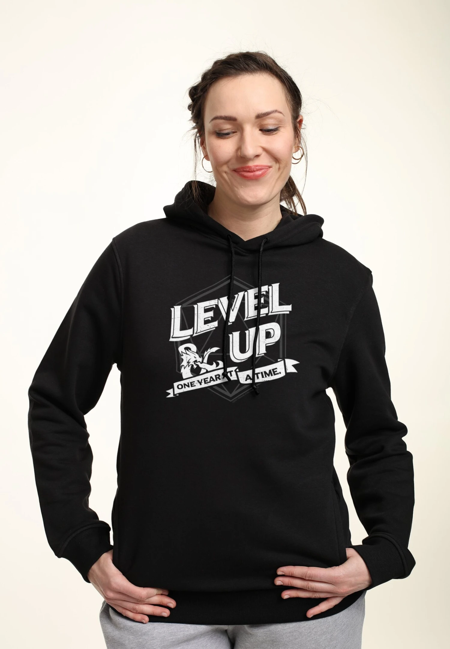 Henry TigerDUNGEONS DRAGONS LEVELUP DND - Luvtröja - Black 5 Henry TigerDUNGEONS DRAGONS LEVELUP DND - Luvtröja - Black - Bild 3