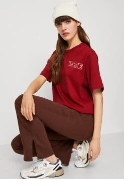 Hollister Co.CURVED SEAM FLARE - Flared Jeans - Braun -Henry Tiger Butik 7f83a336f7b54fc7ad21362b5ddc369a