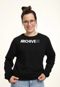 Henry TigerARCHIVE 81 LOGO - Sweatshirt - Black -Henry Tiger Butik 83965ab804344914b214b7c348072def