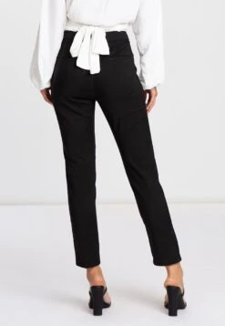 TUSSAHJUNO - Chinos - Black -Henry Tiger Butik 87596e6e80a14479aad330f15dc89dfe