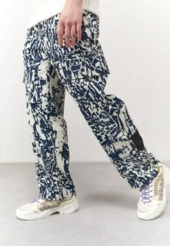 KOCHÉPANTS UNISEX - Cargobyxor - Ecru/blue