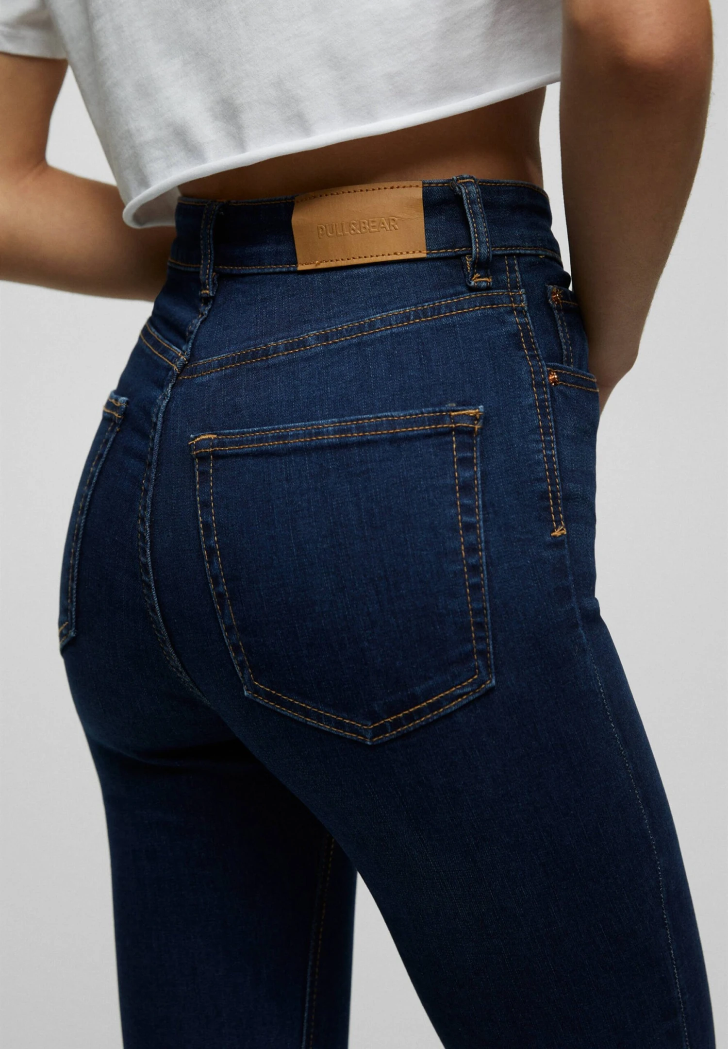 PULL & BEAR PULL&BEARWITH VERY HIGH WAIST - Jeans Skinny Fit - Dark Blue 6 PULL & BEAR PULL&BEARWITH VERY HIGH WAIST - Jeans Skinny Fit - Dark Blue - Bild 4