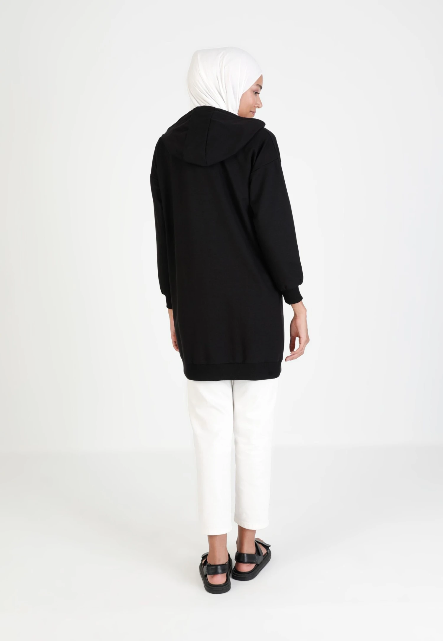 ModanisaTröja Med Dragkedja - Black 5 ModanisaTröja Med Dragkedja - Black - Bild 3