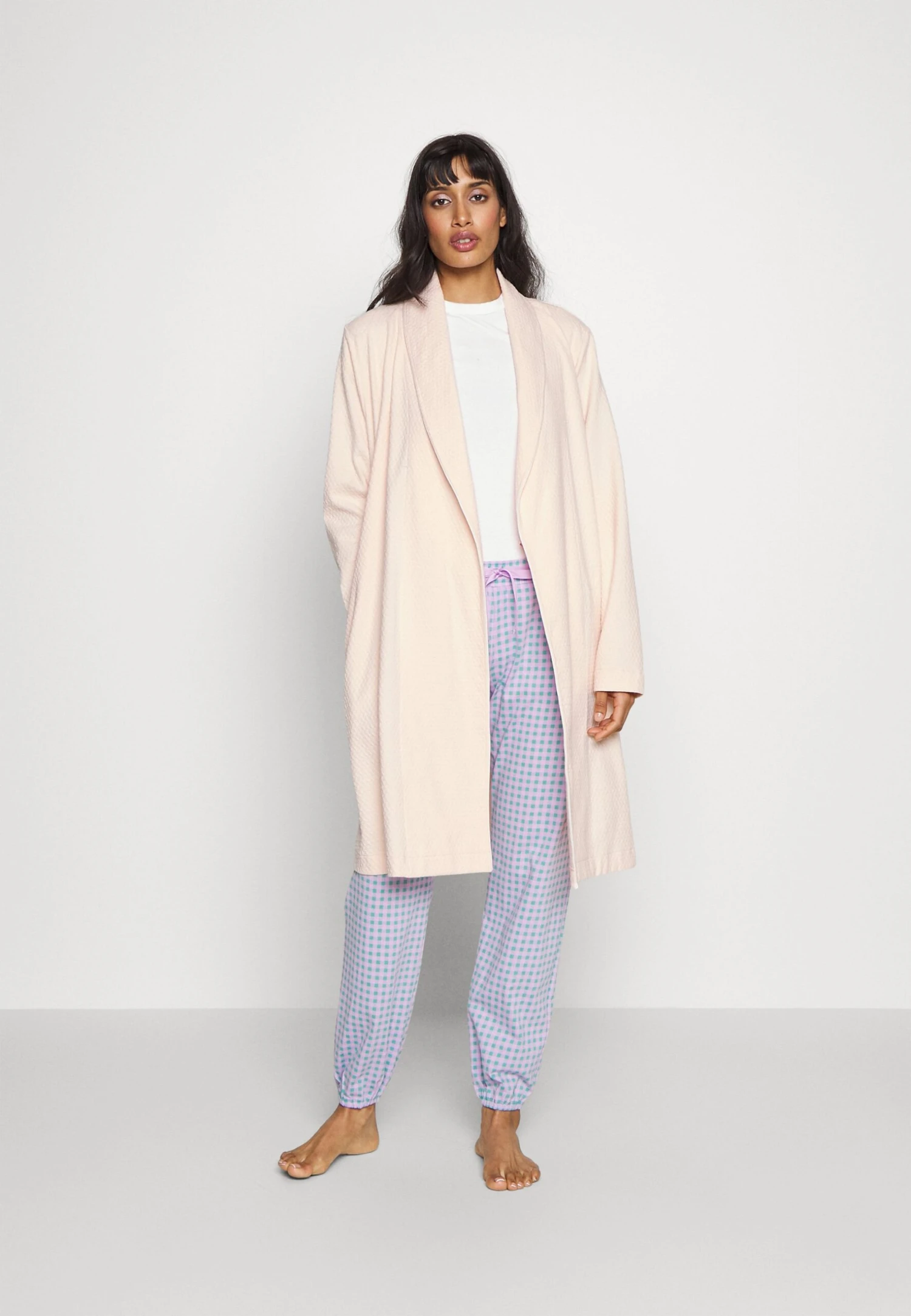 TriumphROBES - Morgonrock - Apricot Beige 4 TriumphROBES - Morgonrock - Apricot Beige - Bild 2