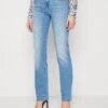 ONLYONLALICIA - Jeans Straight Leg - Medium Blue Denim -Henry Tiger Butik a08cc6a67fdf42c9975b81f53f3af224