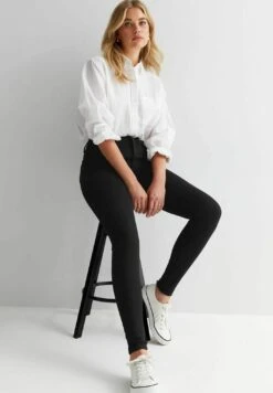 New LookHIGH WAIST HALLIE - Jeans Skinny Fit - Black -Henry Tiger Butik a26c6d9a5f07470387ca7681d5eb5b6a