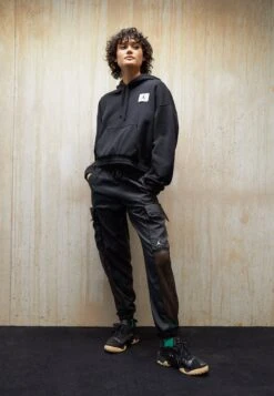 JordanUTILITY PANT - Cargobyxor - Black