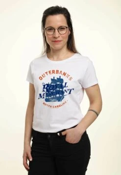 Henry TigerOUTER BANKS THE ROYAL MERCHANT - T-shirt Med Print - White -Henry Tiger Butik a6b4bcb5efb6494eaadf9c2ce3e534fc