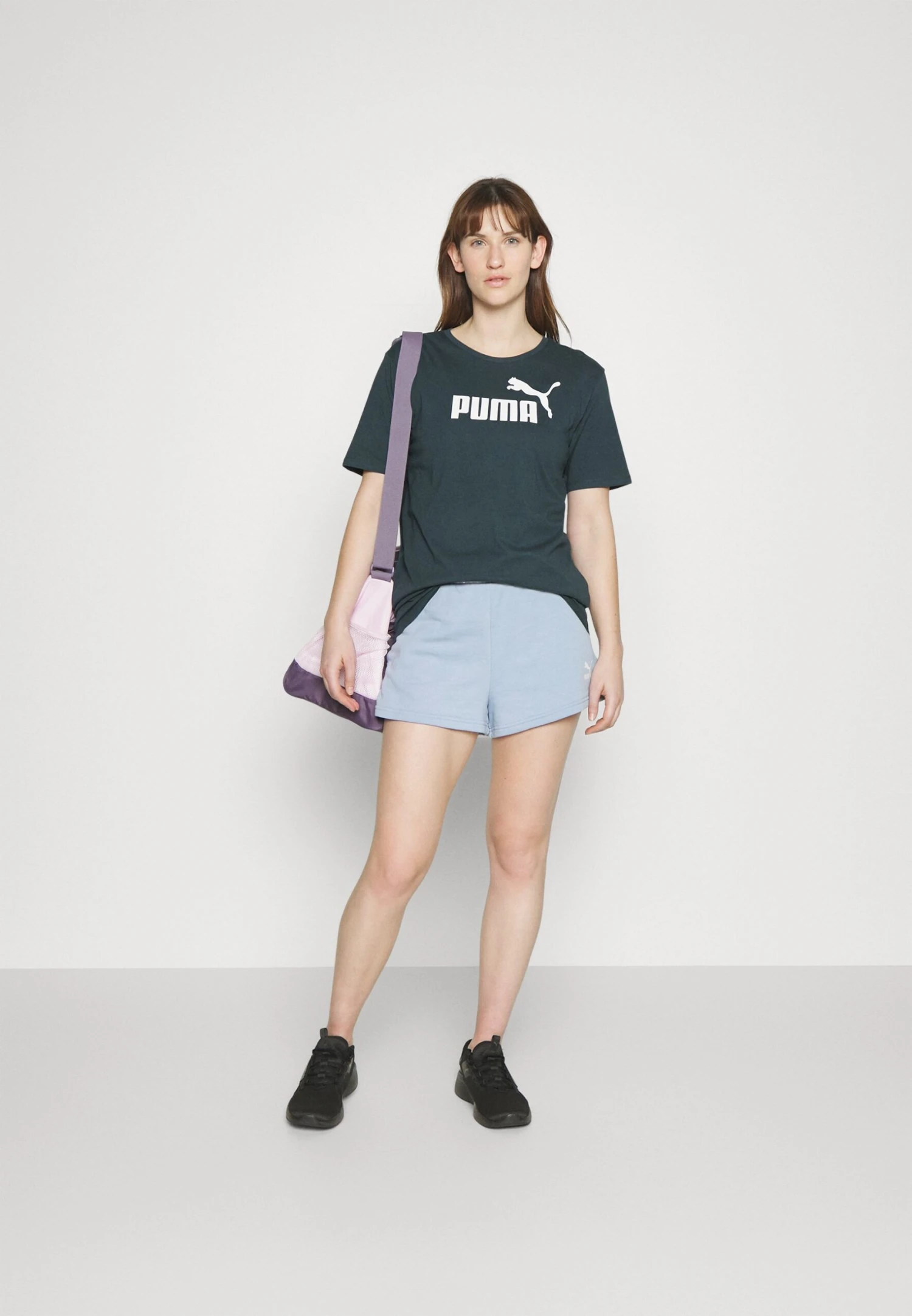 PumaESS LOGO BOYFRIEND TEE - T-shirt Med Print - Dark Night 4 PumaESS LOGO BOYFRIEND TEE - T-shirt Med Print - Dark Night - Bild 2
