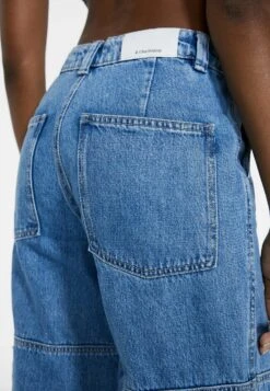 StradivariusJeans Relaxed Fit - Dark Blue Denim -Henry Tiger Butik b1c44499c012428fb6bba388c96b88aa