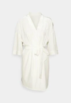 ONLYONLGINA BRIDESMAID - Morgonrock - Cloud Dancer -Henry Tiger Butik c25aa49c55a340f9b3aba0ca0e1a2952