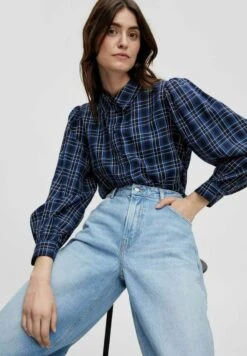 ONLYONLVELA HW EX WIDE DESTROY - Flared Jeans - Light Blue Denim -Henry Tiger Butik c66019c88c6148908550d98a10b790f7