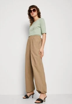 Something NewHIGH WAIST PANT - Tygbyxor - Caribou -Henry Tiger Butik c673022aaa1d45058f3e4755e386f884