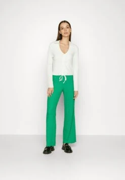 PiecesPCTEGAN TIE - Långärmad Tröja - Cloud Dancer -Henry Tiger Butik c7a0e462a252491392738c5c8b6386e3