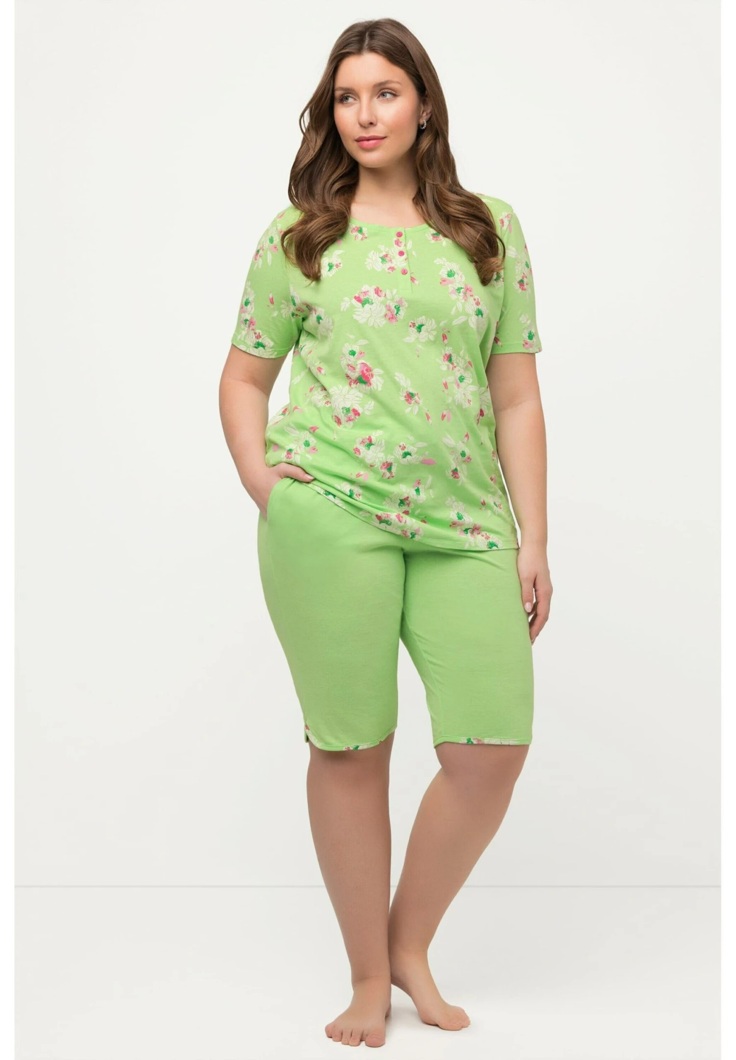 Ulla PopkenSET IMPRIMÉ À FLEURS COL ROND ET MANCH - Pyjamas - Vert Vif 4 Ulla PopkenSET IMPRIMÉ À FLEURS COL ROND ET MANCH - Pyjamas - Vert Vif - Bild 2