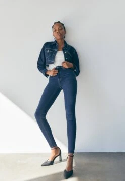 PULL & BEAR PULL&BEARWITH VERY HIGH WAIST - Jeans Skinny Fit - Dark Blue 15 PULL & BEAR PULL&BEARWITH VERY HIGH WAIST - Jeans Skinny Fit - Dark Blue -Henry Tiger Butik db5a984aa97d41a3a20e892142fd90db