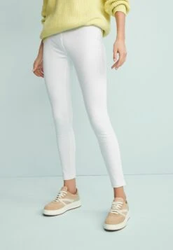 NextJeggings - White