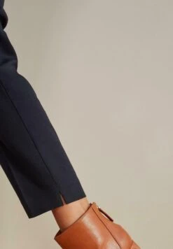 FalconeriZIGARETTEN - Tygbyxor - Navy Blue -Henry Tiger Butik ec1fd65b18f546a4bb65697db6fcd6a9