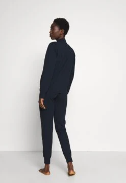 Emporio ArmaniJACKET AND PANTS WITH CUFFS SET - Pyjamas - Blu Navy -Henry Tiger Butik ec4578a87ec542809f2a14b24c99deca